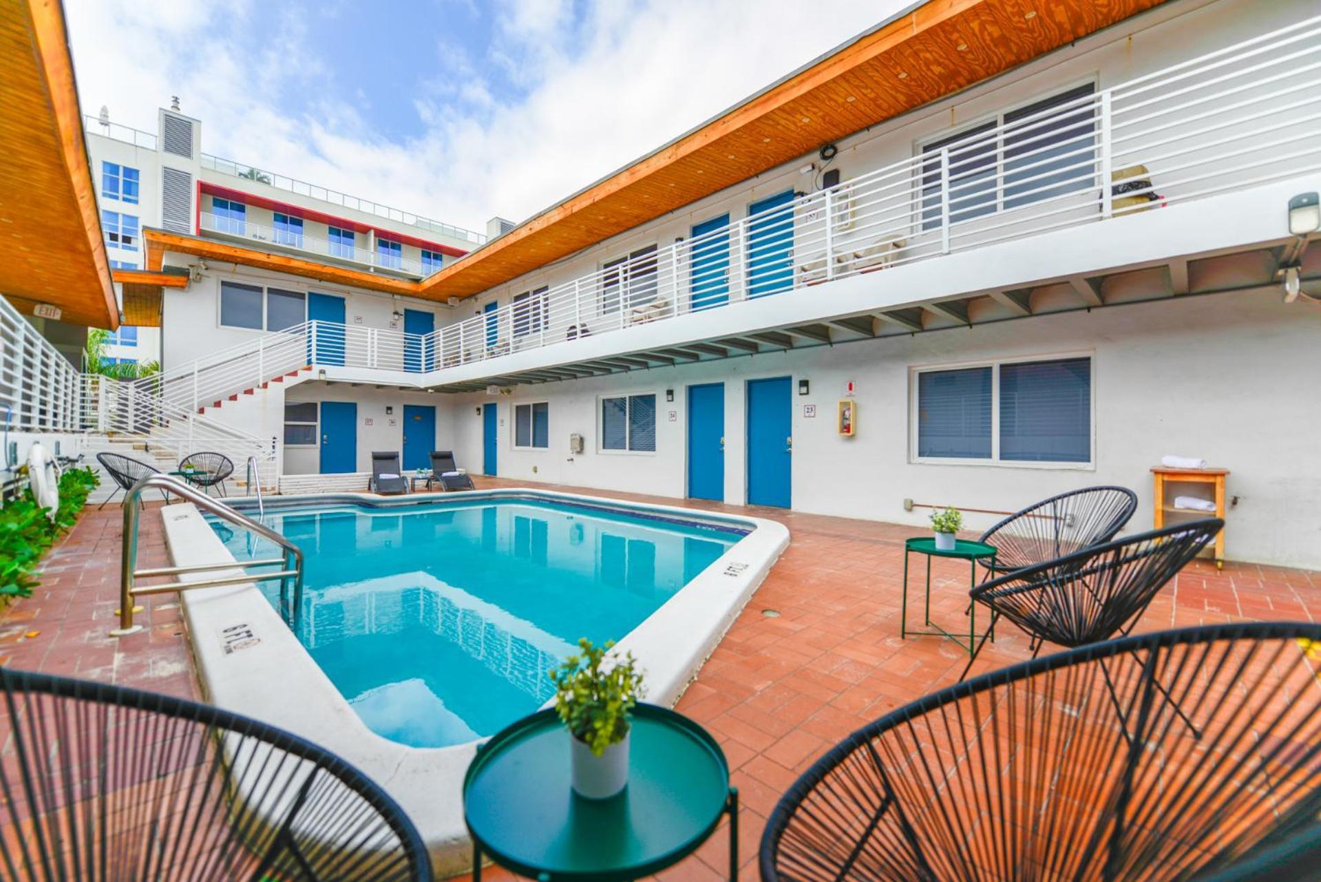 Spacious With Balcony And Parking At The -m46 Apartment Hollywood
