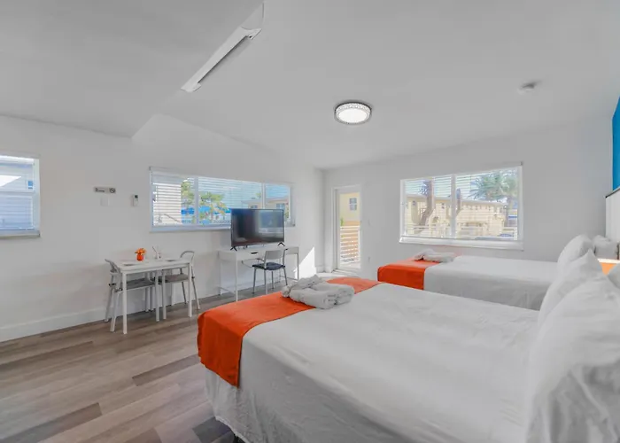 Spacious Studio With Balcony And Parking At The Beach -M46